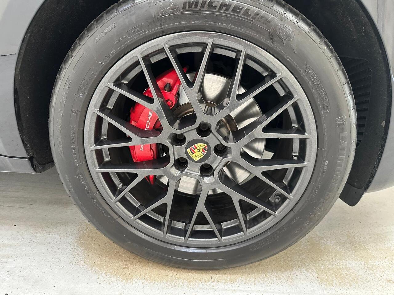 Porsche Macan WM66DZS