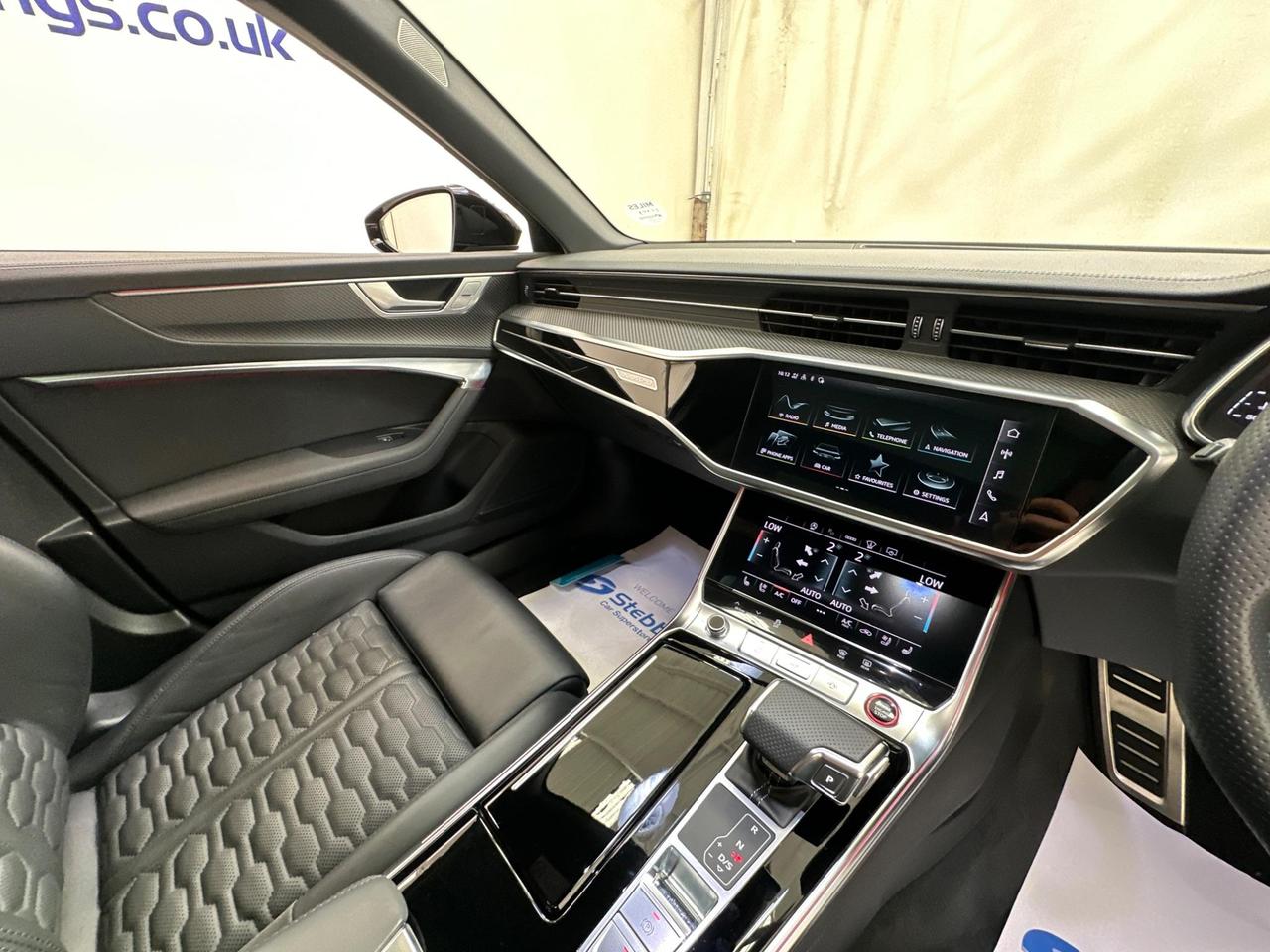 Audi RS6 Avant WU71CXE