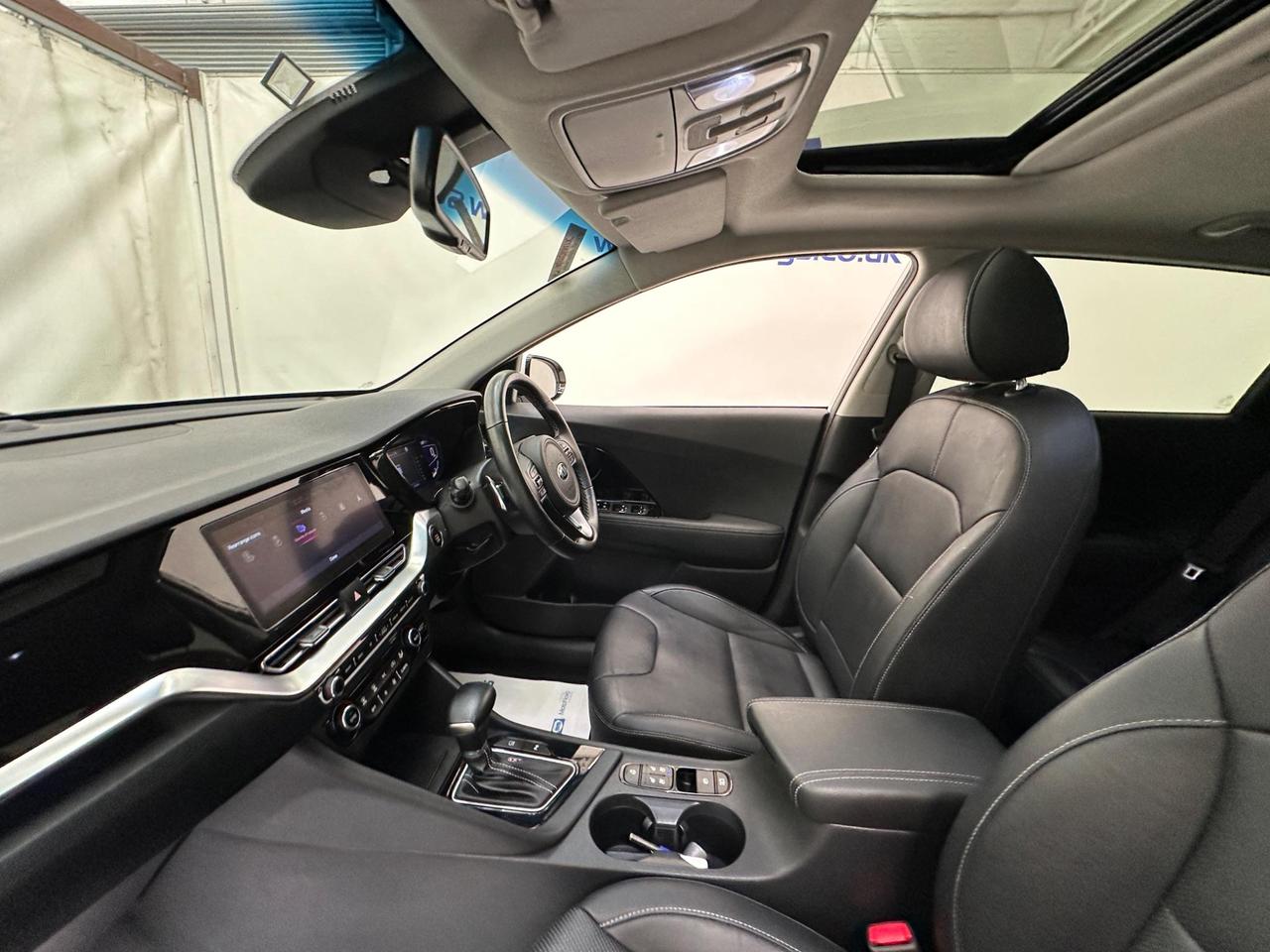 Kia Niro WN69JFA