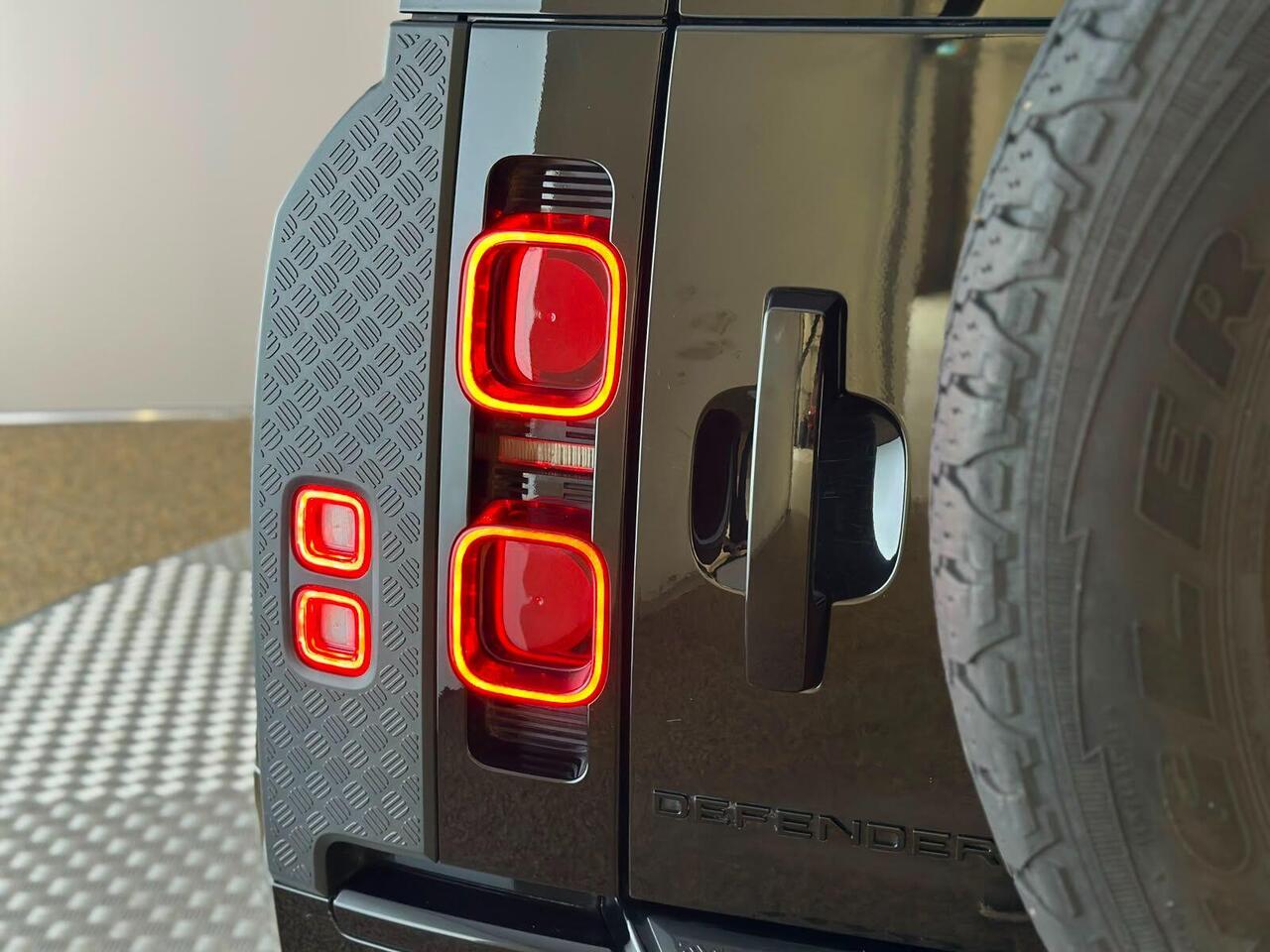 Land Rover Defender 110 VK24XER