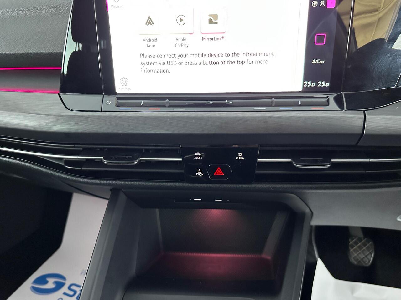 Volkswagen Golf VE22WDV