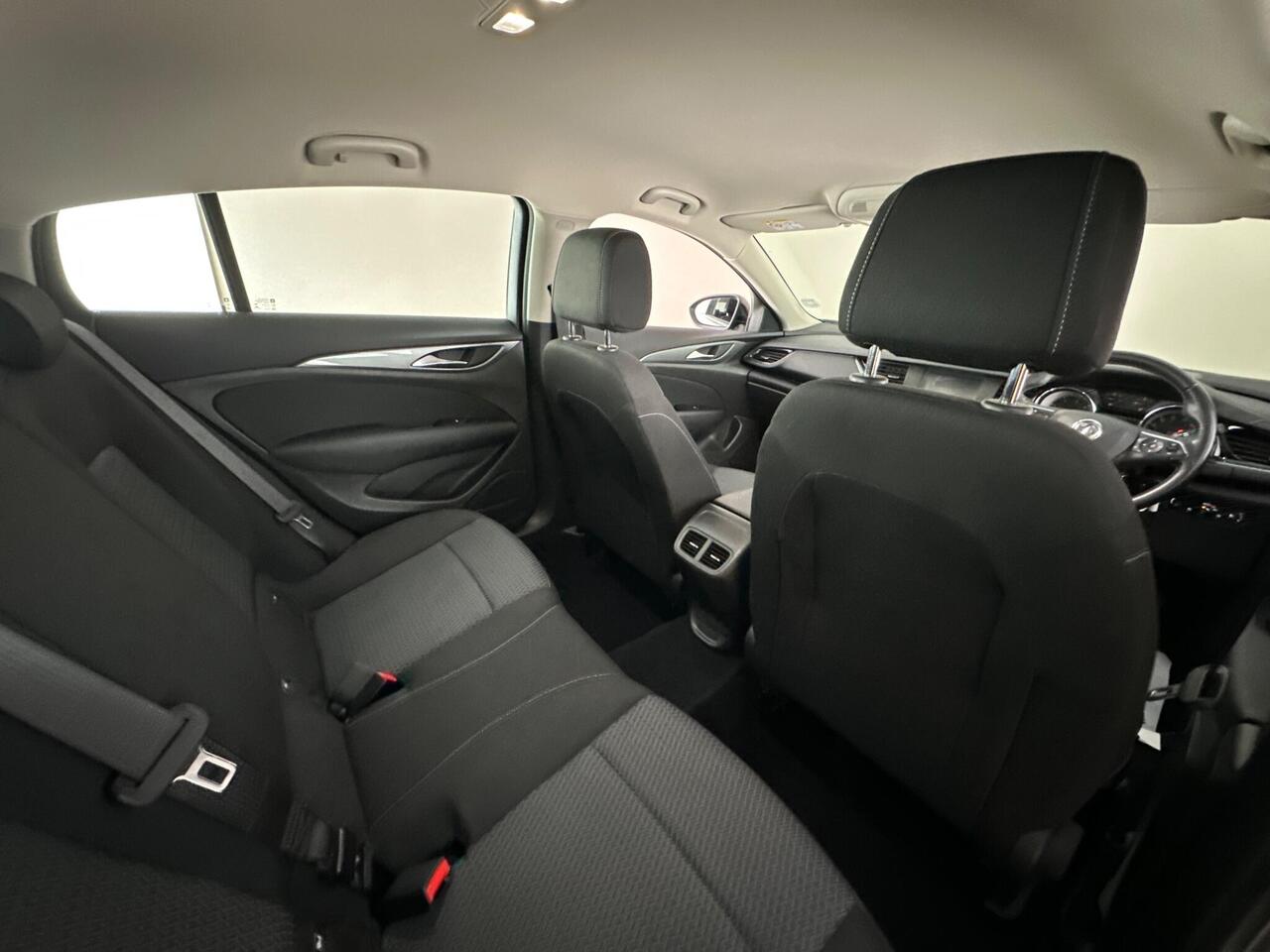 Vauxhall Insignia VO71HRZ