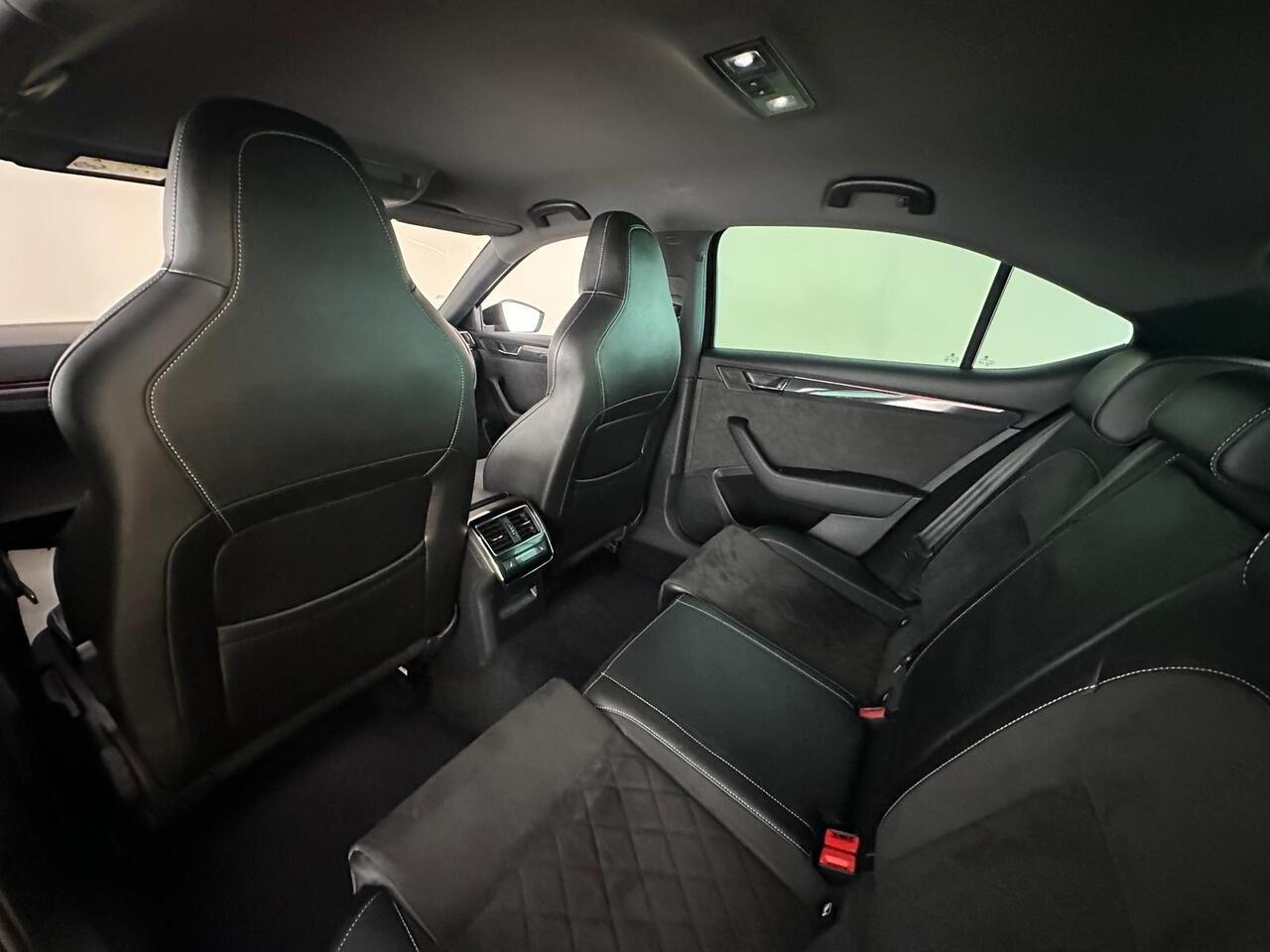 Skoda Superb AX17GDE