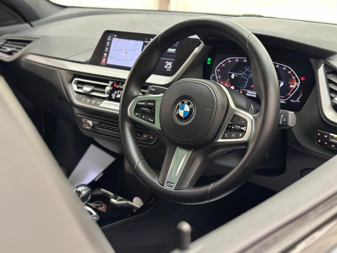BMW 1 Series YC22NWL