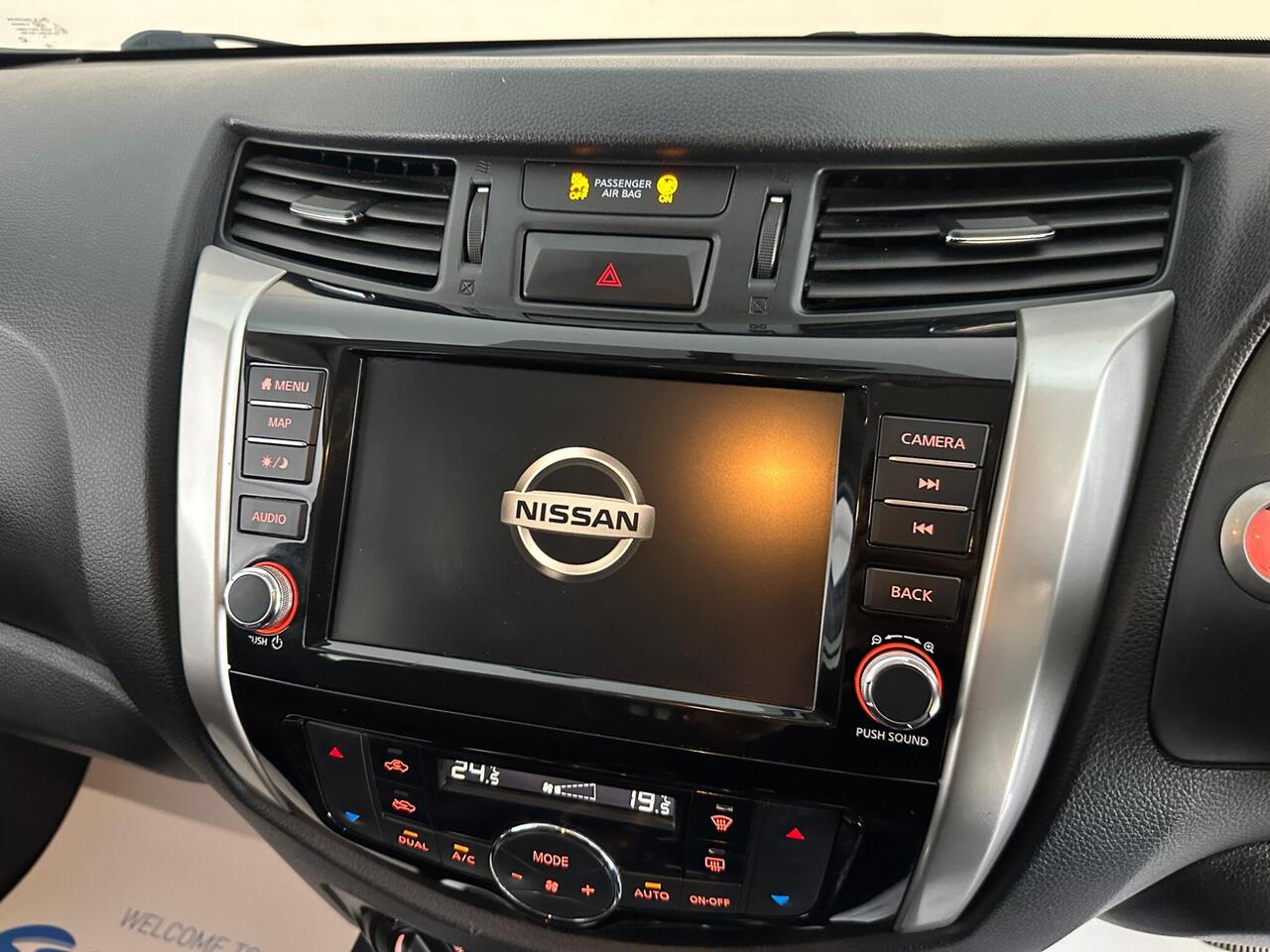 Nissan Navara EY21RLU