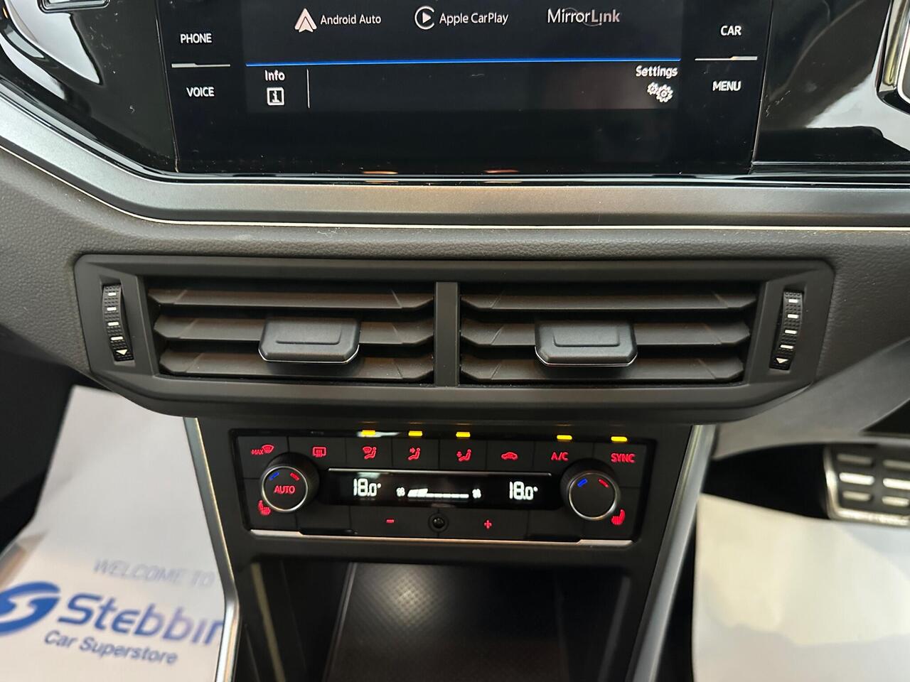 Volkswagen Polo BJ71UYU