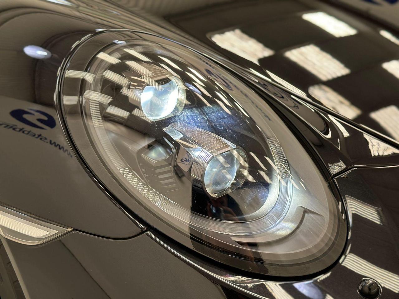Porsche 911 PX18YDL