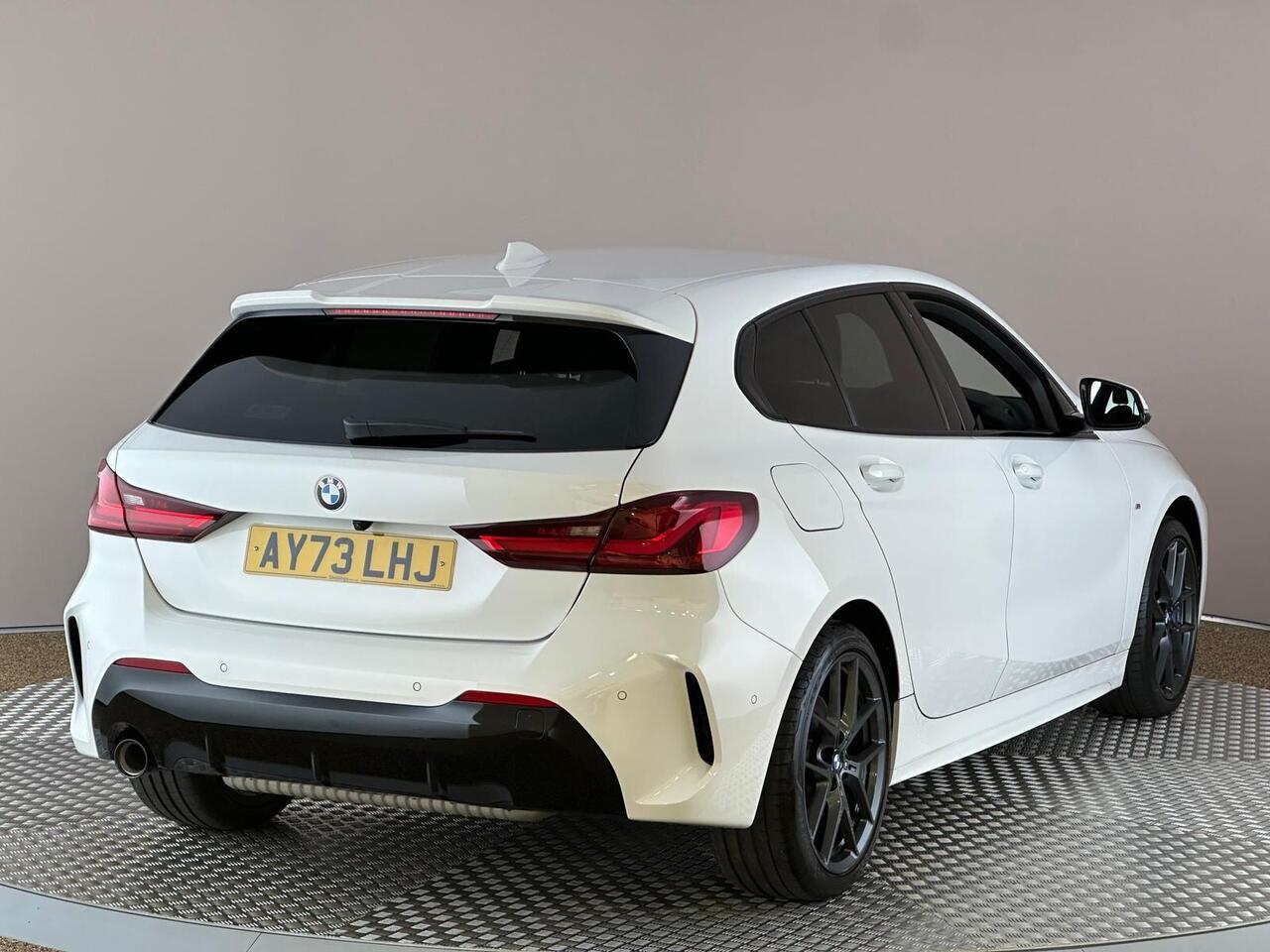 BMW 1 Series AY73LHJ