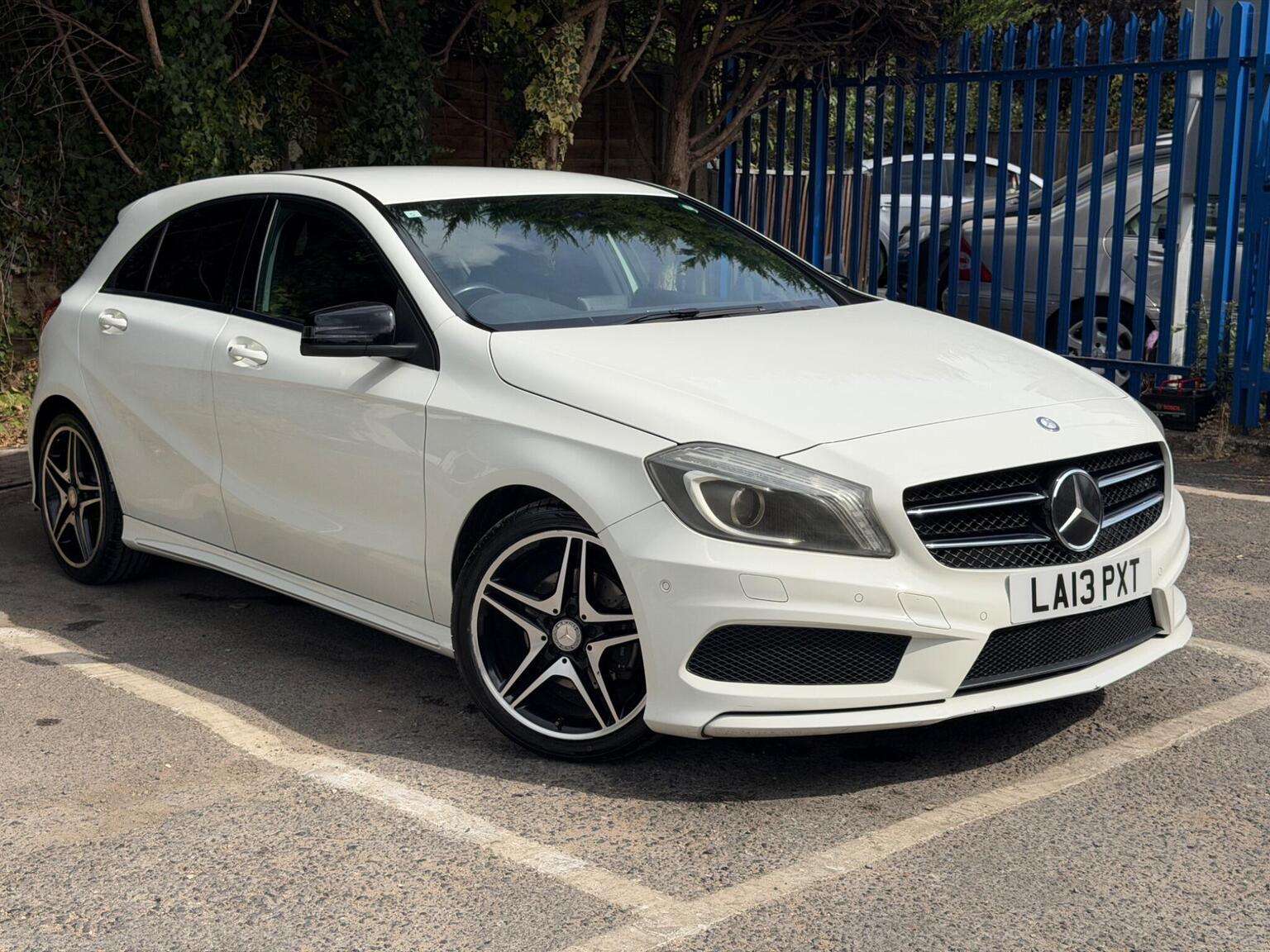 Mercedes-Benz A Class: Front Right