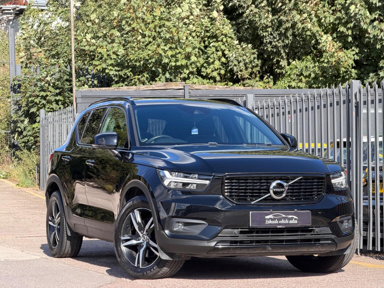 2019 Volvo XC40 R-Design