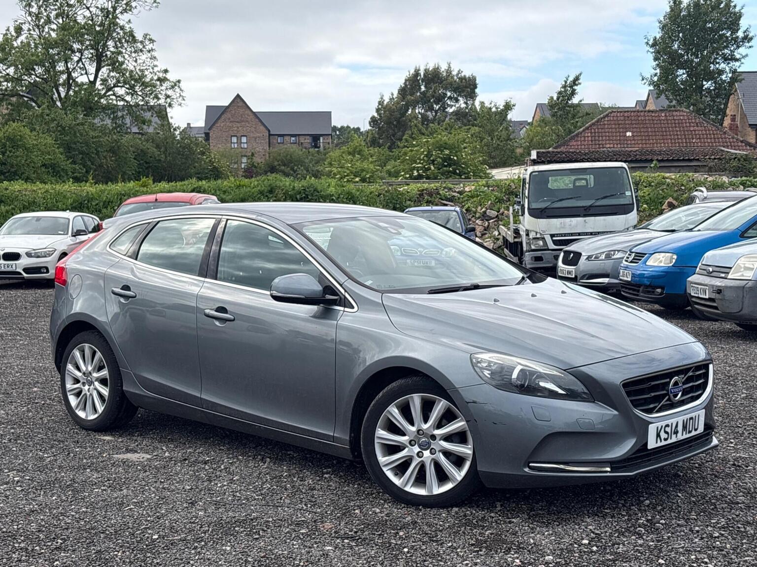 2014 Volvo V40 SE Lux Nav