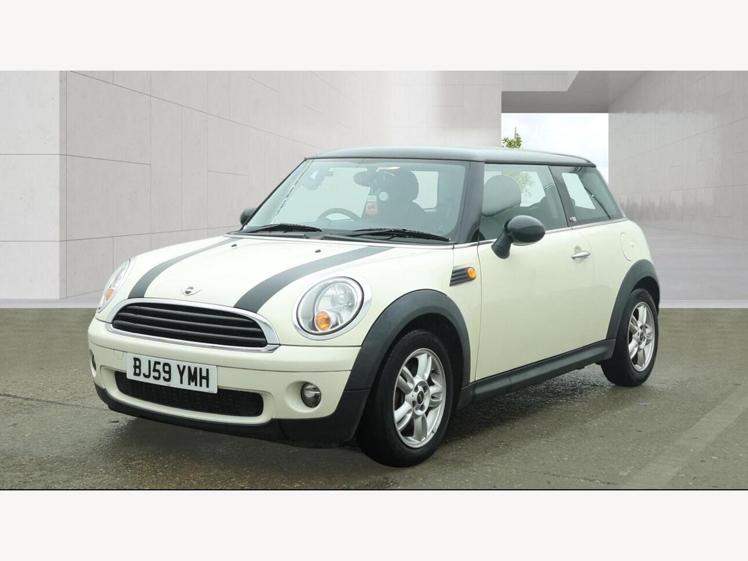 2009 MINI Hatch First