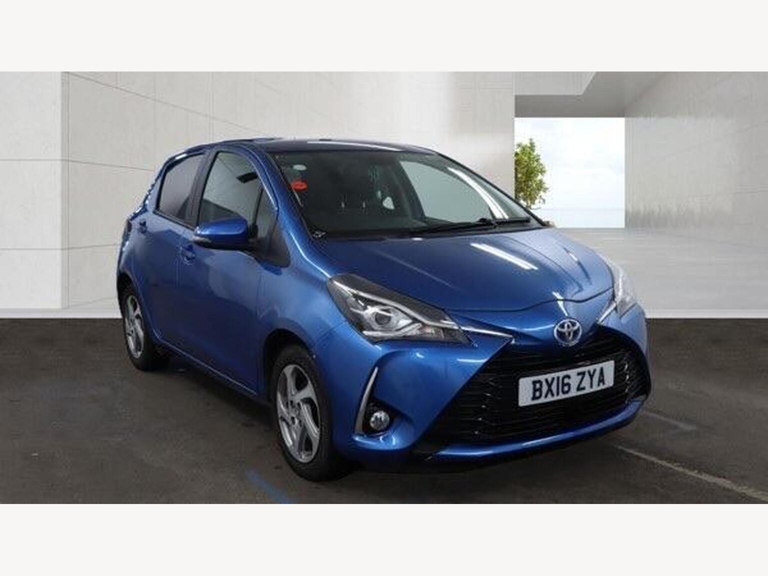 2016 Toyota Yaris Icon