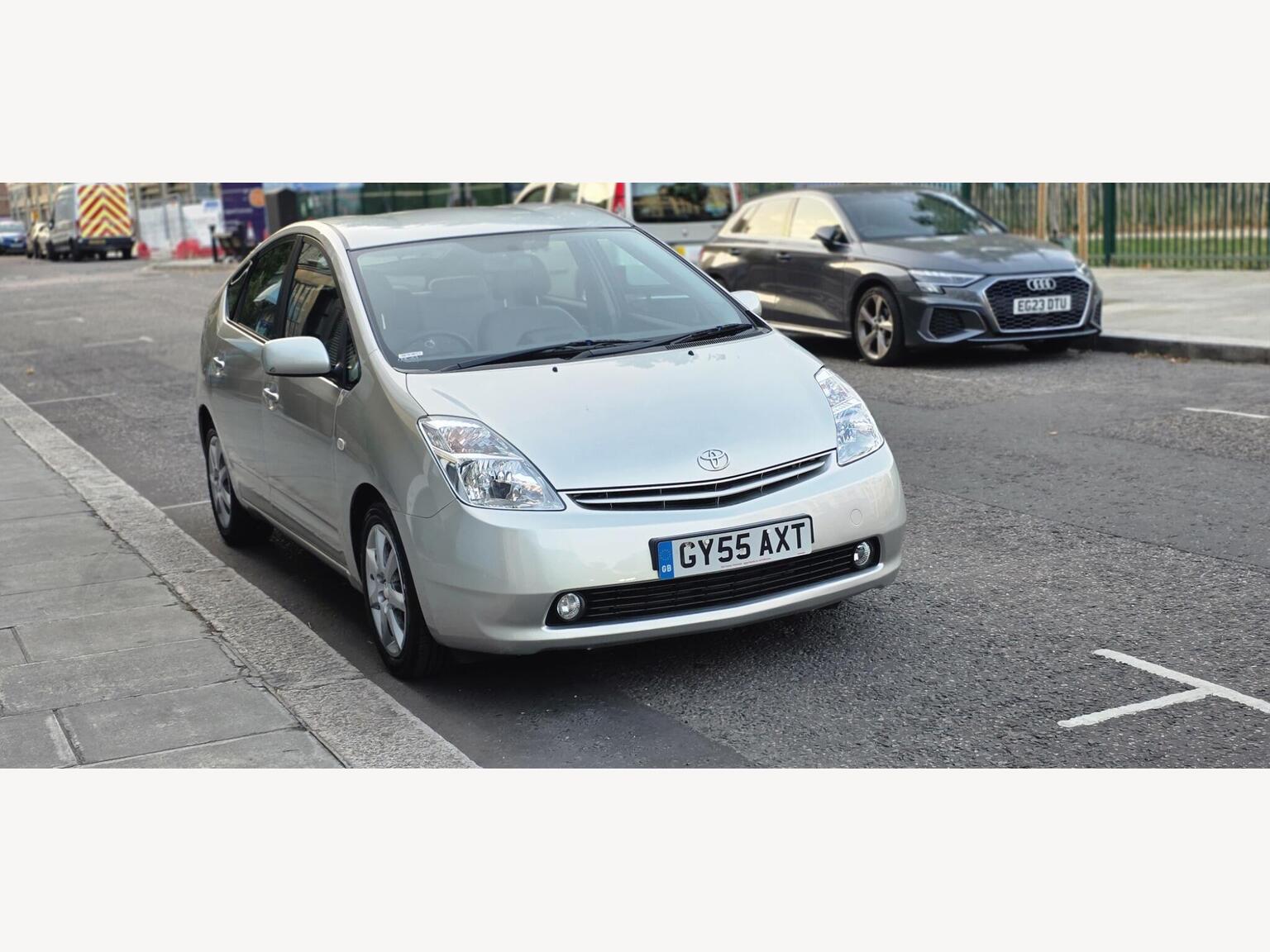 2005 Toyota Prius T Spirit