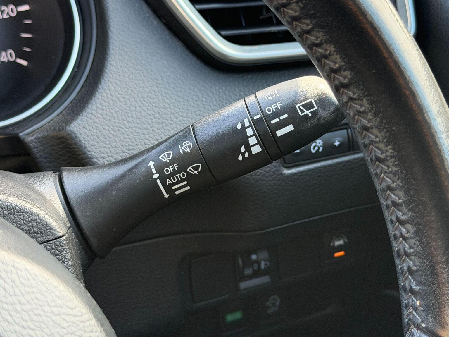 2018 Nissan Qashqai image 36