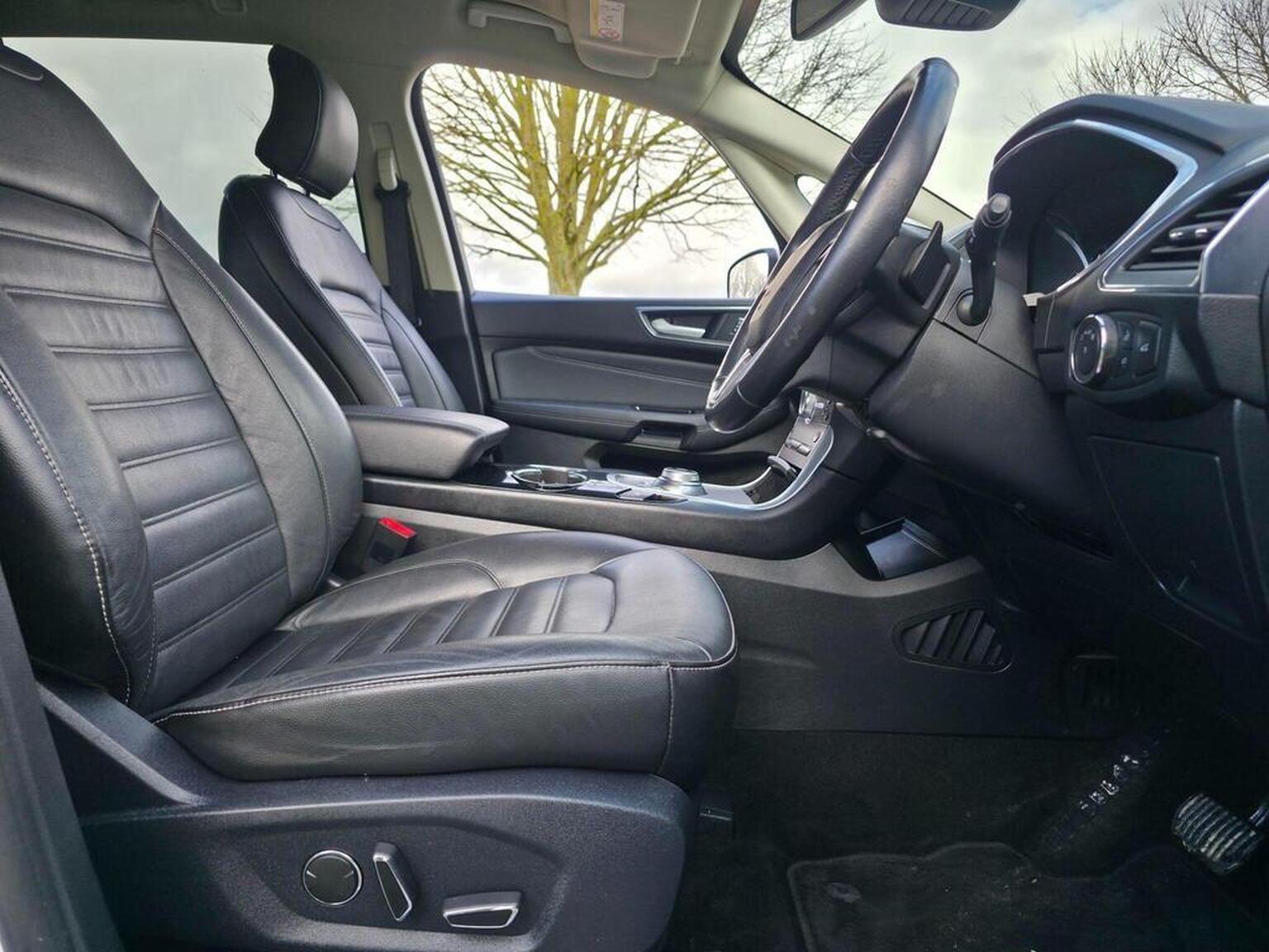 2021 Ford Galaxy image 21