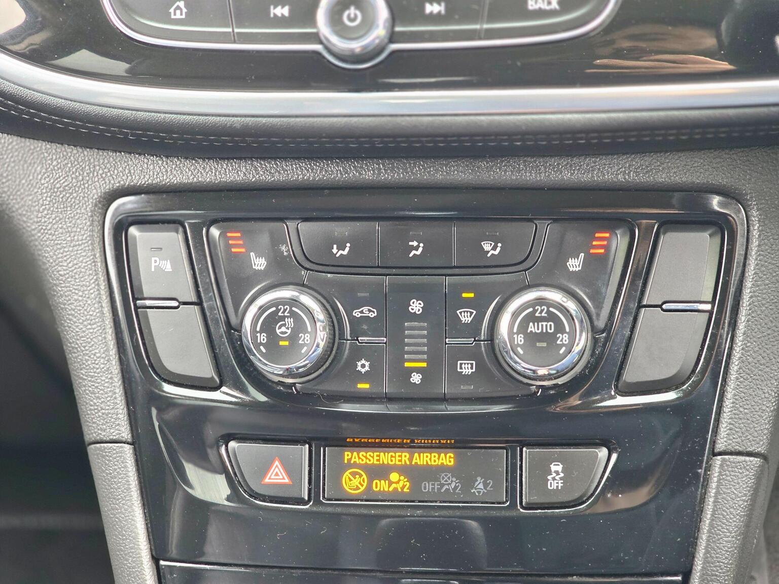 2018 Vauxhall Mokka X image 39