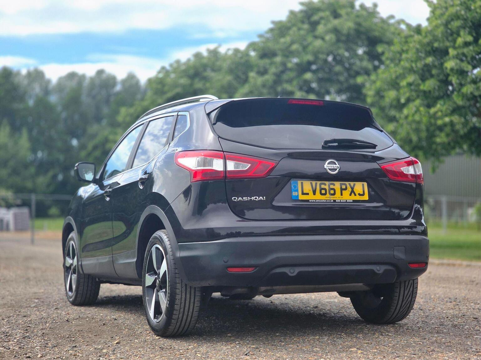 2016 Nissan Qashqai image 9