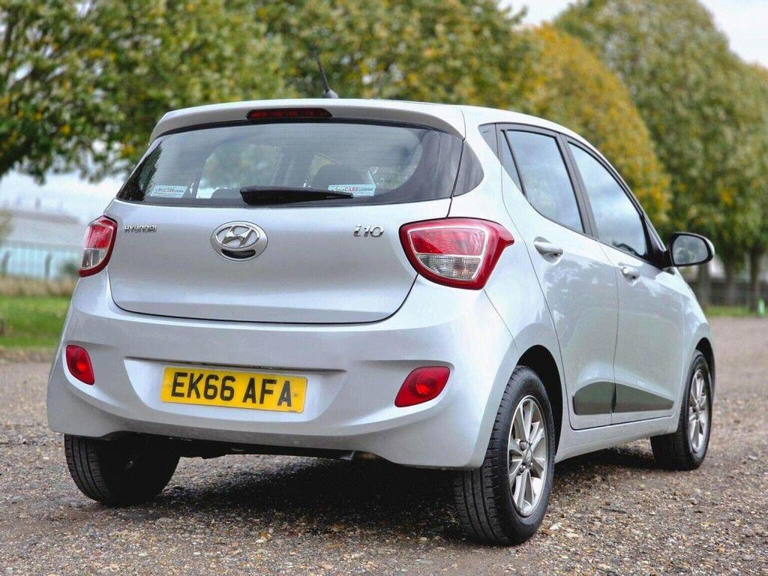 2016 Hyundai i10 image 8