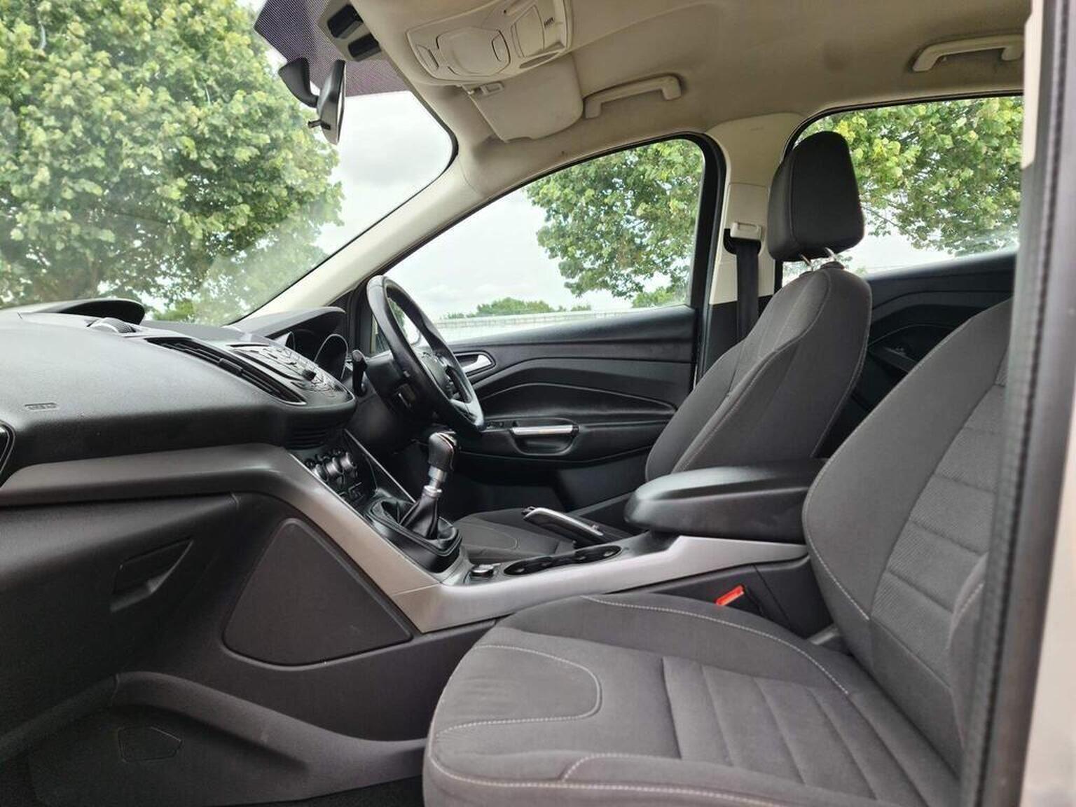 2015 Ford Kuga image 15