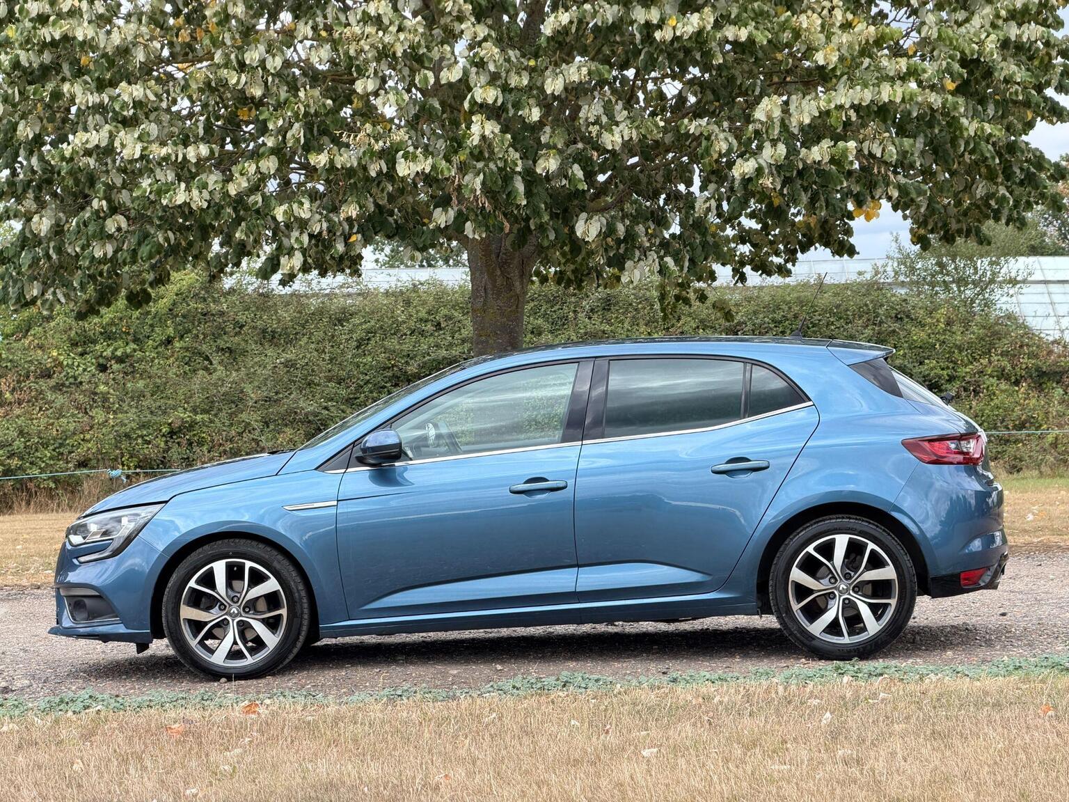2017 Renault Megane image 13