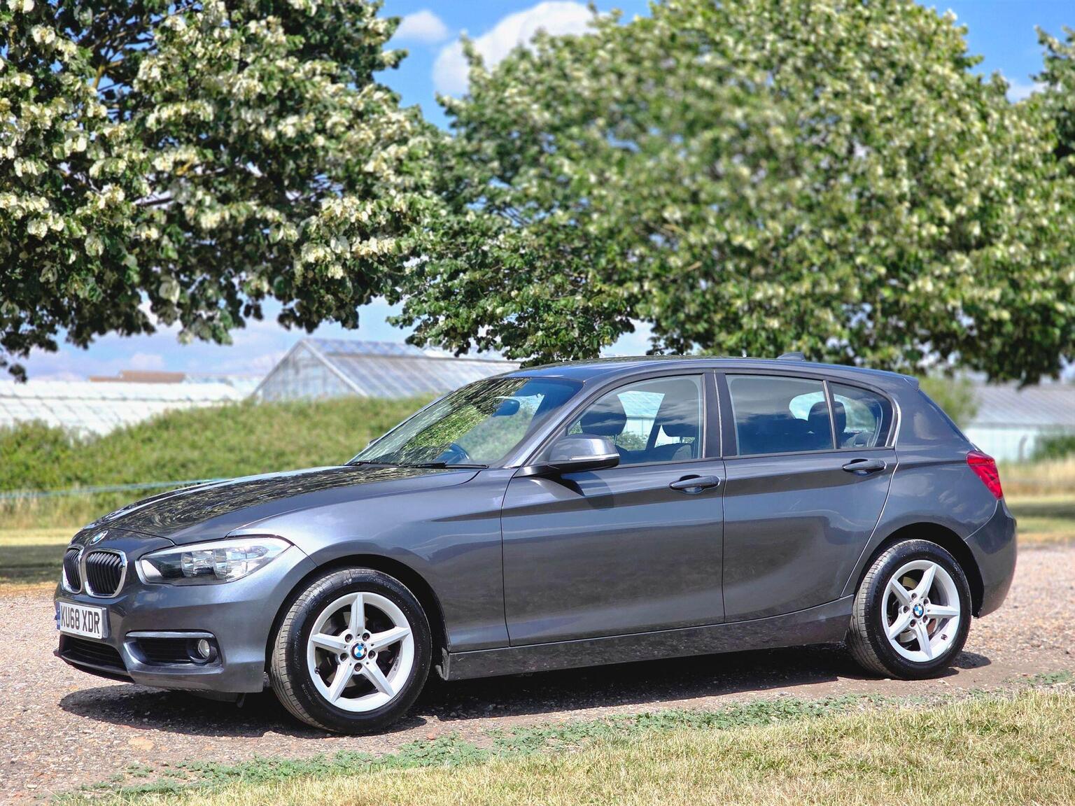 2018 BMW 1 Series image 17