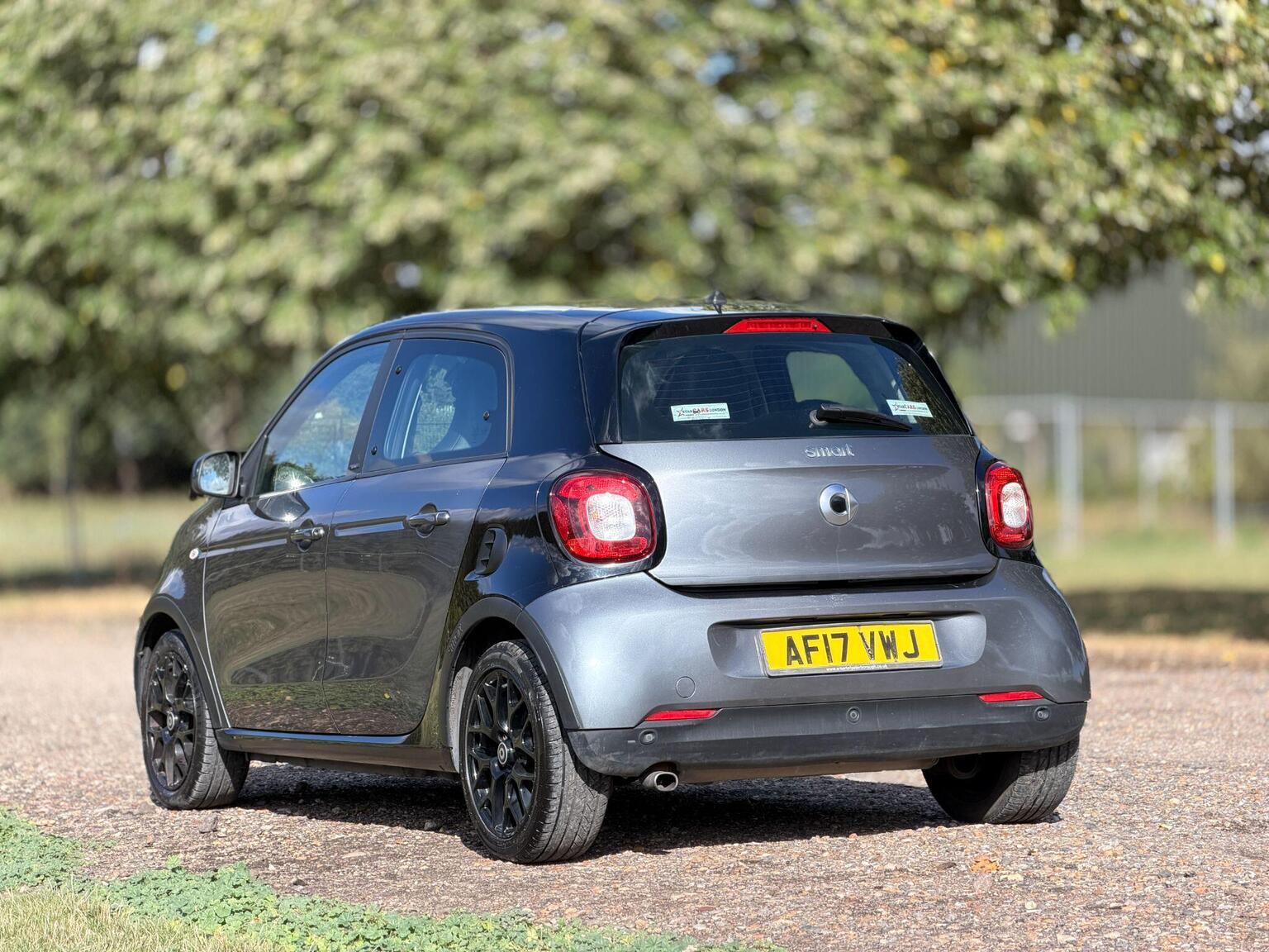 2017 Smart forfour image 12