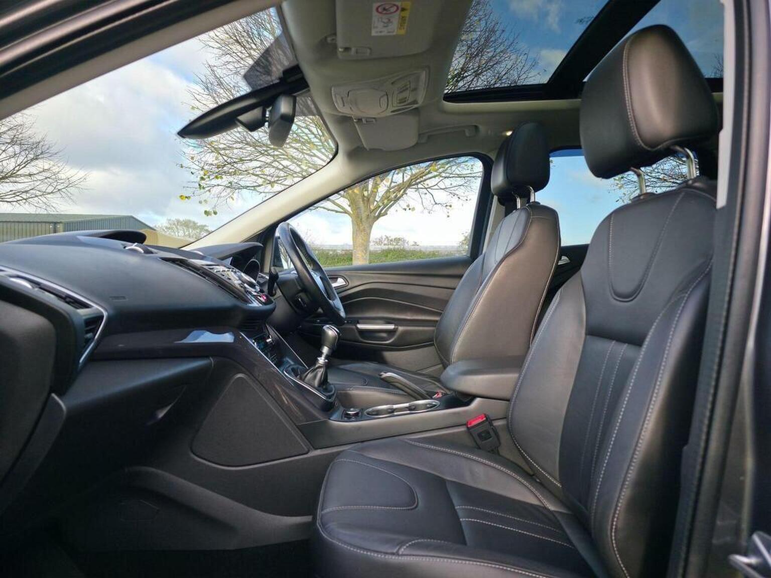 2014 Ford Kuga image 24