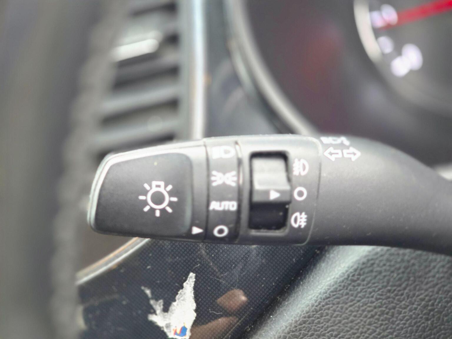 2013 Kia Carens image 34