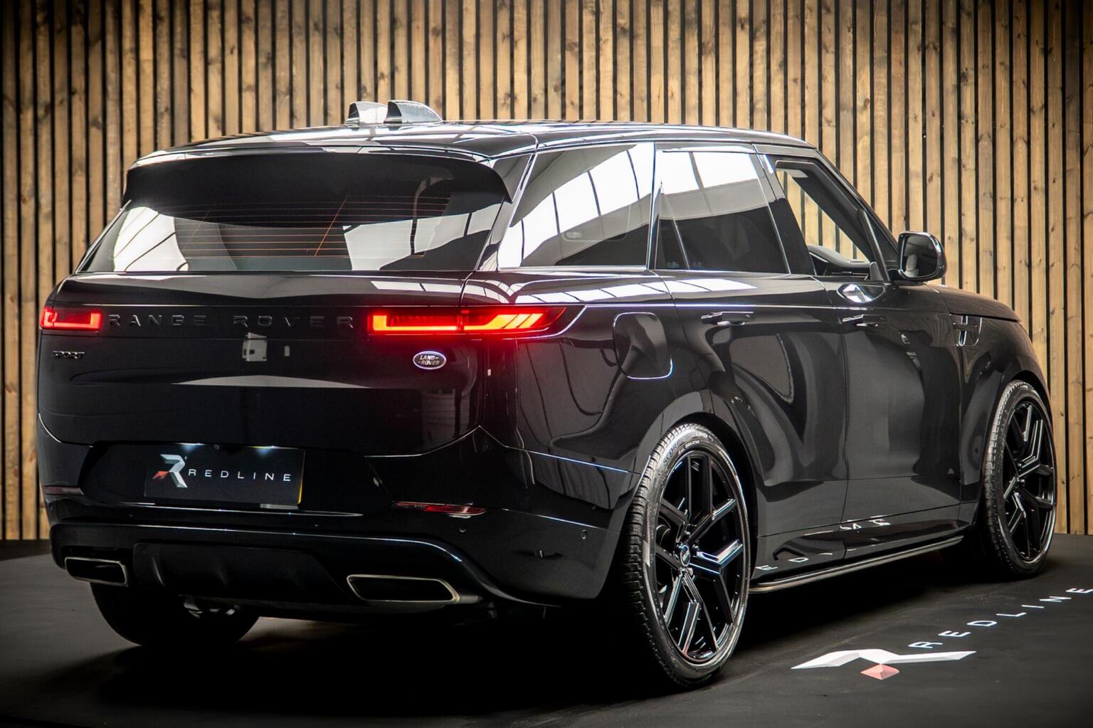 2023 Land Rover Range Rover Sport P400 Dynamic SE — photograph 4