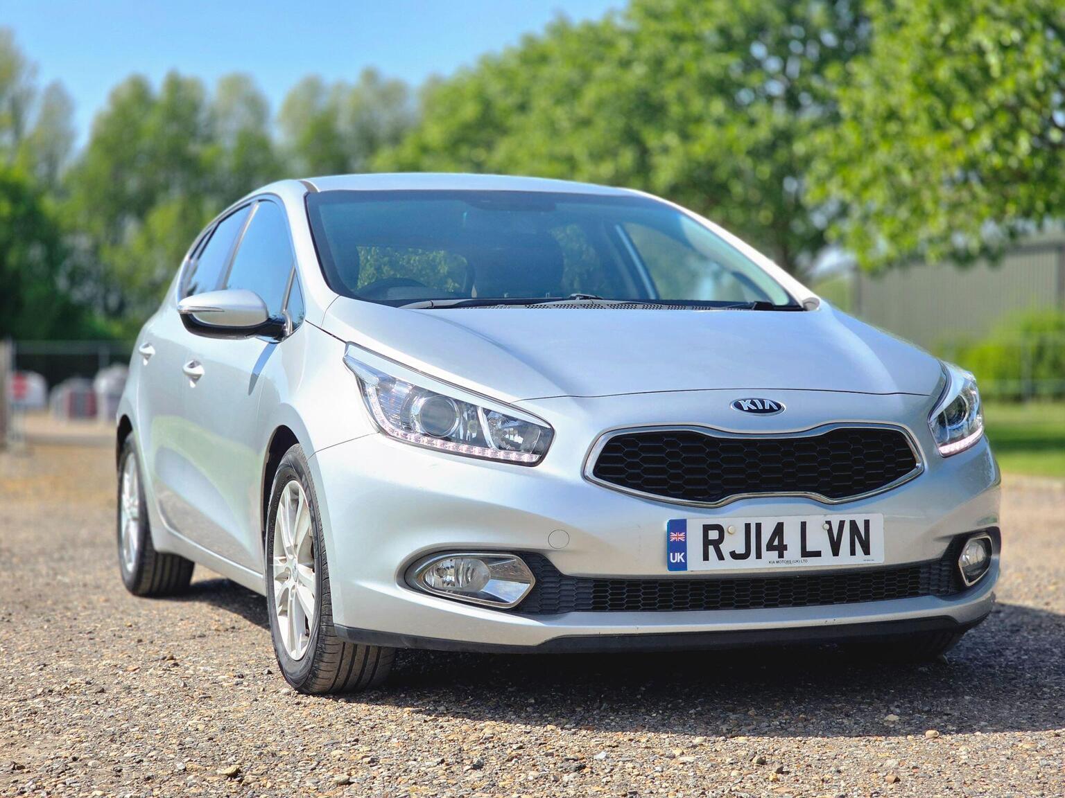 2014 Kia Ceed image 18