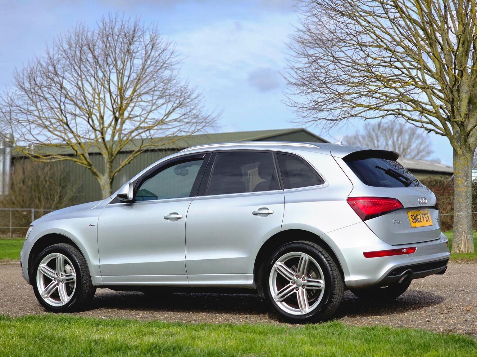 2012 Audi Q5 image 12