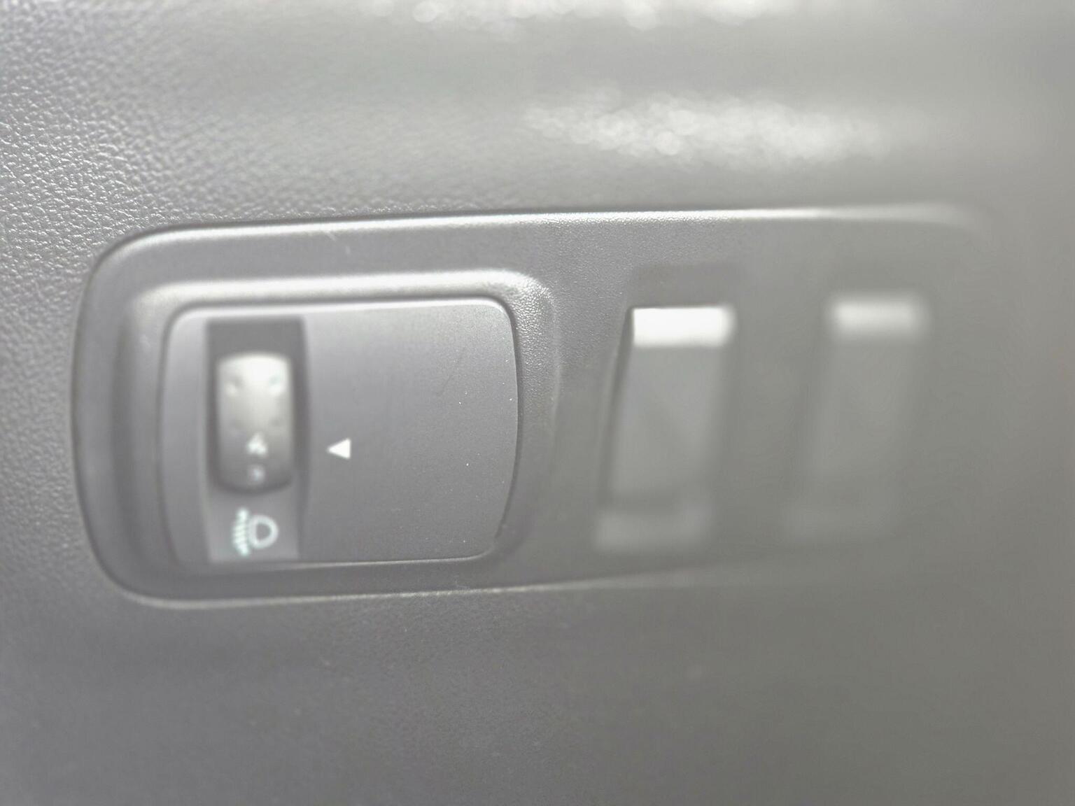 2018 Renault Kadjar image 38
