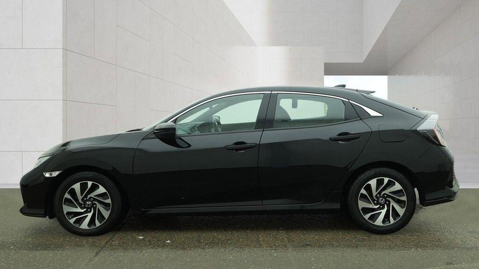 2018 Honda Civic image 6