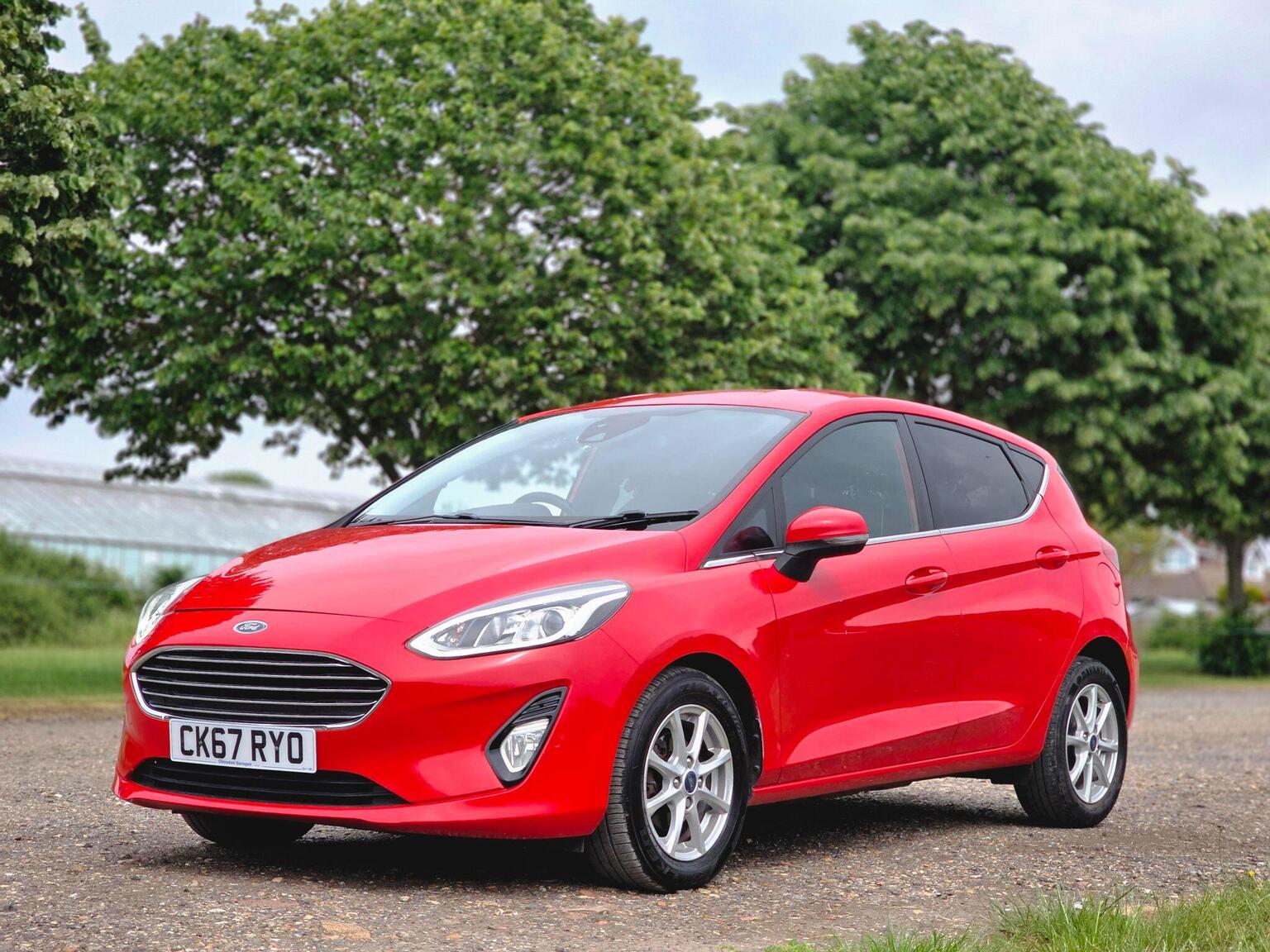 2017 Ford Fiesta image 16