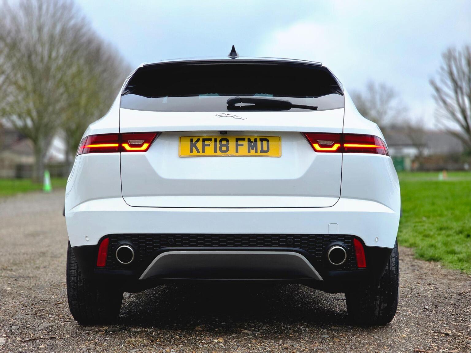 2018 Jaguar E-PACE image 8