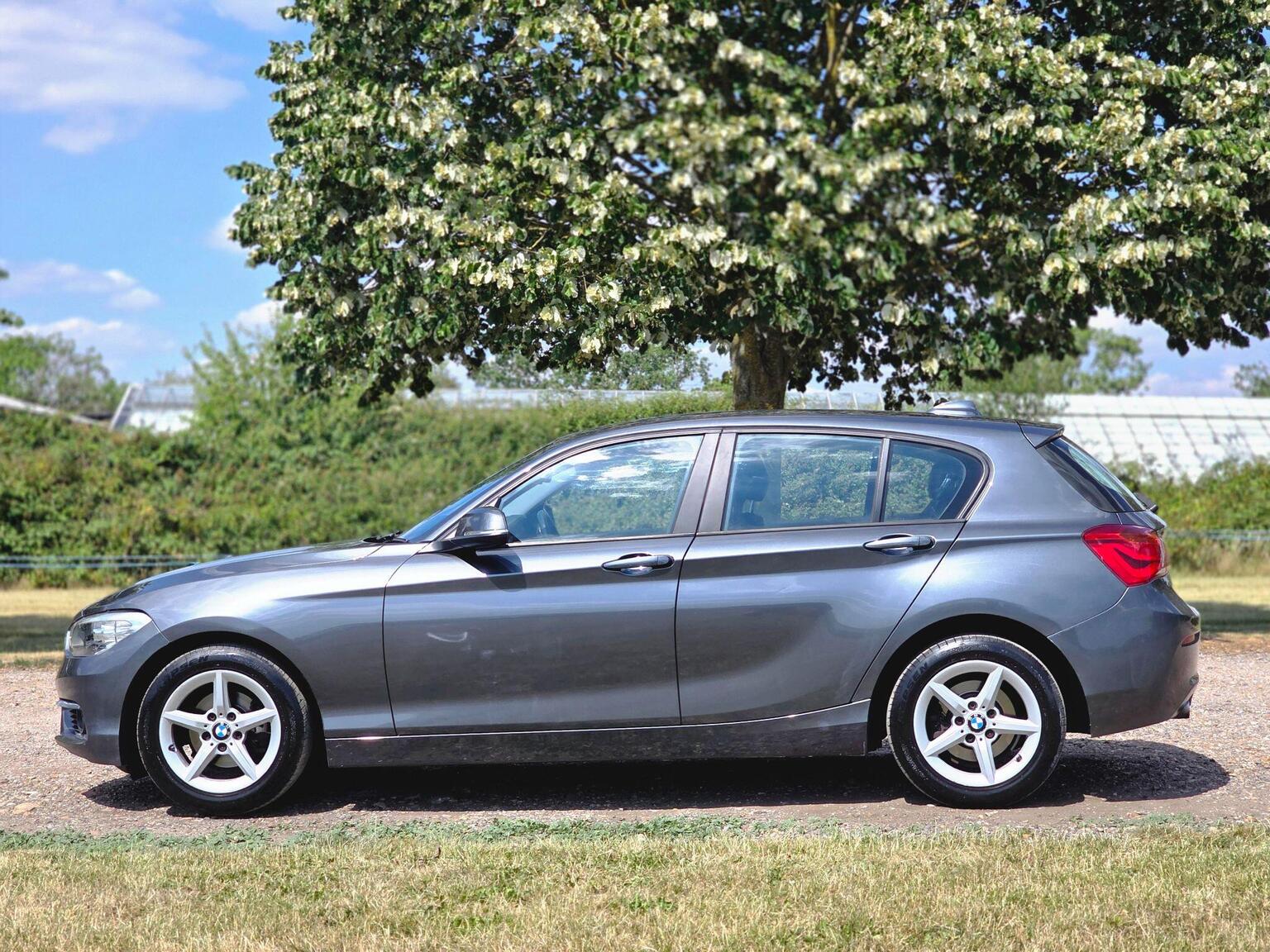 2018 BMW 1 Series image 16