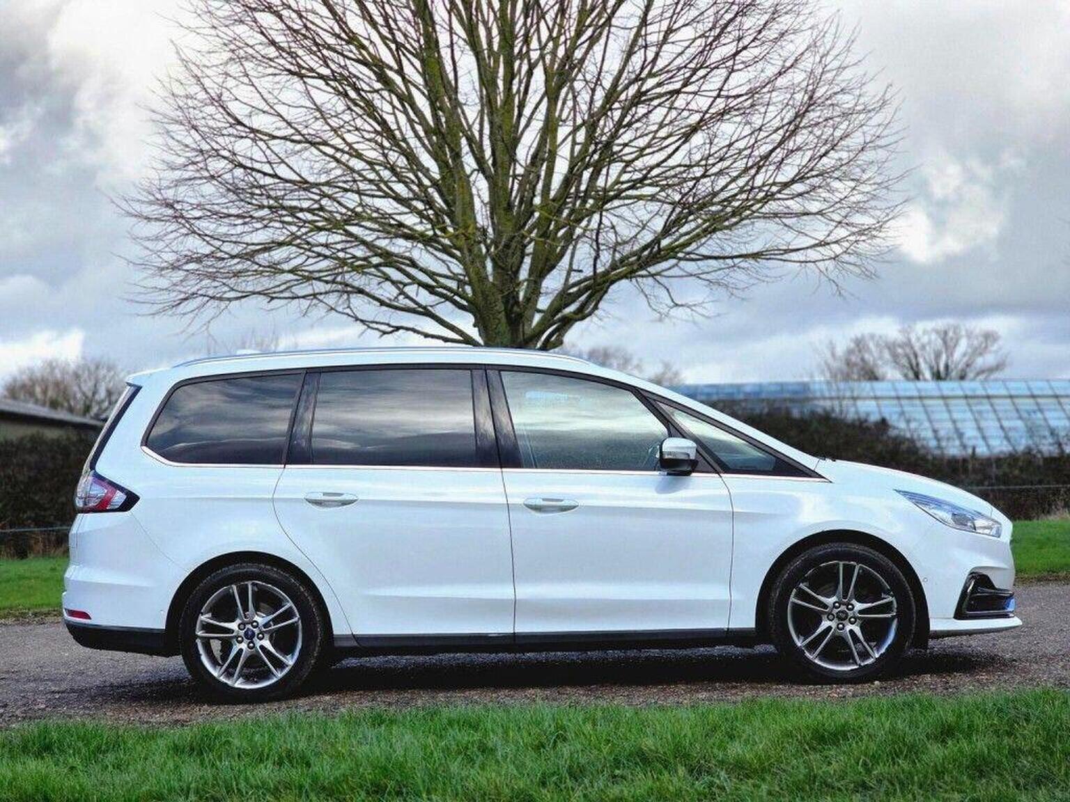 2021 Ford Galaxy image 3