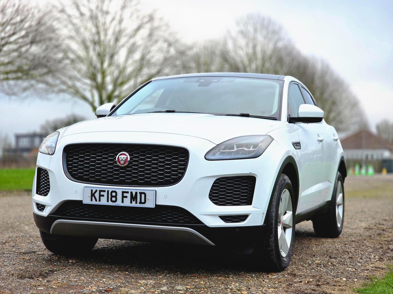 2018 Jaguar E-PACE image 17