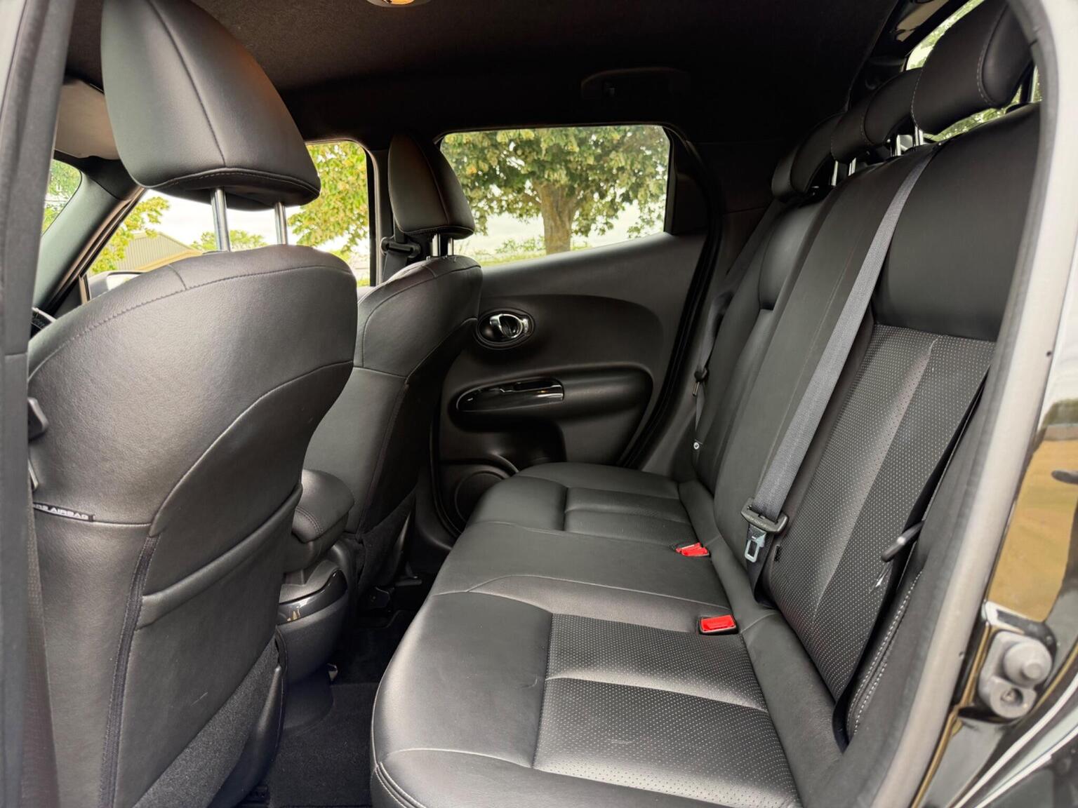 2015 Nissan Juke image 28