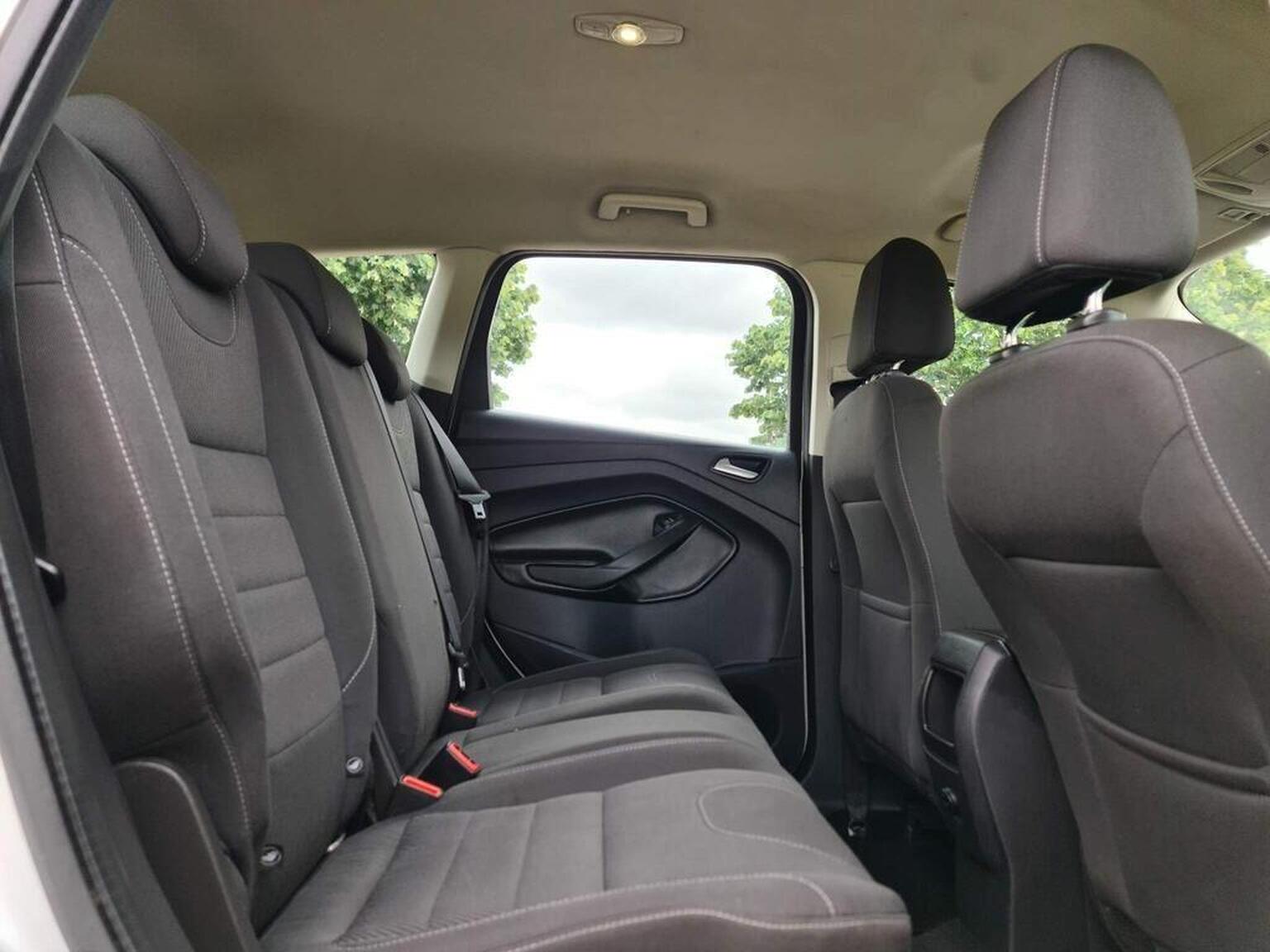 2015 Ford Kuga image 13