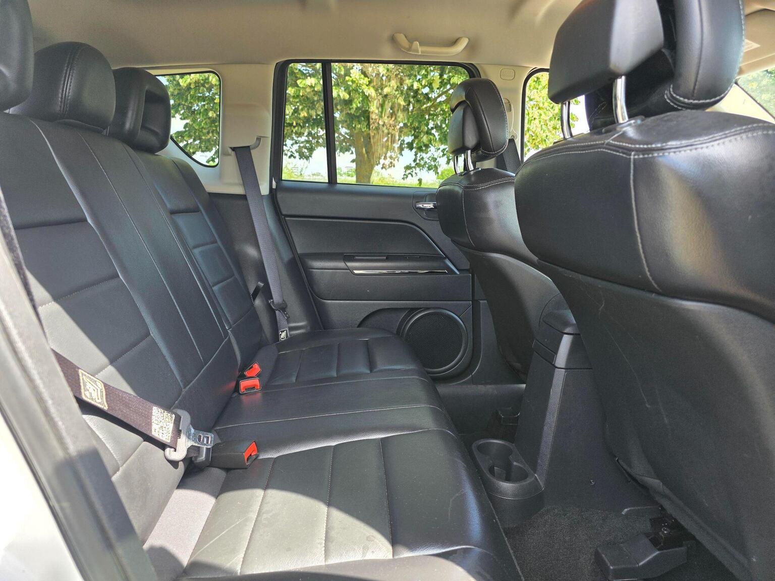 2012 Jeep Compass image 24