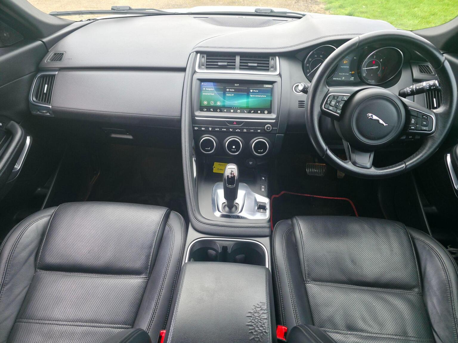 2019 Jaguar E-PACE image 32