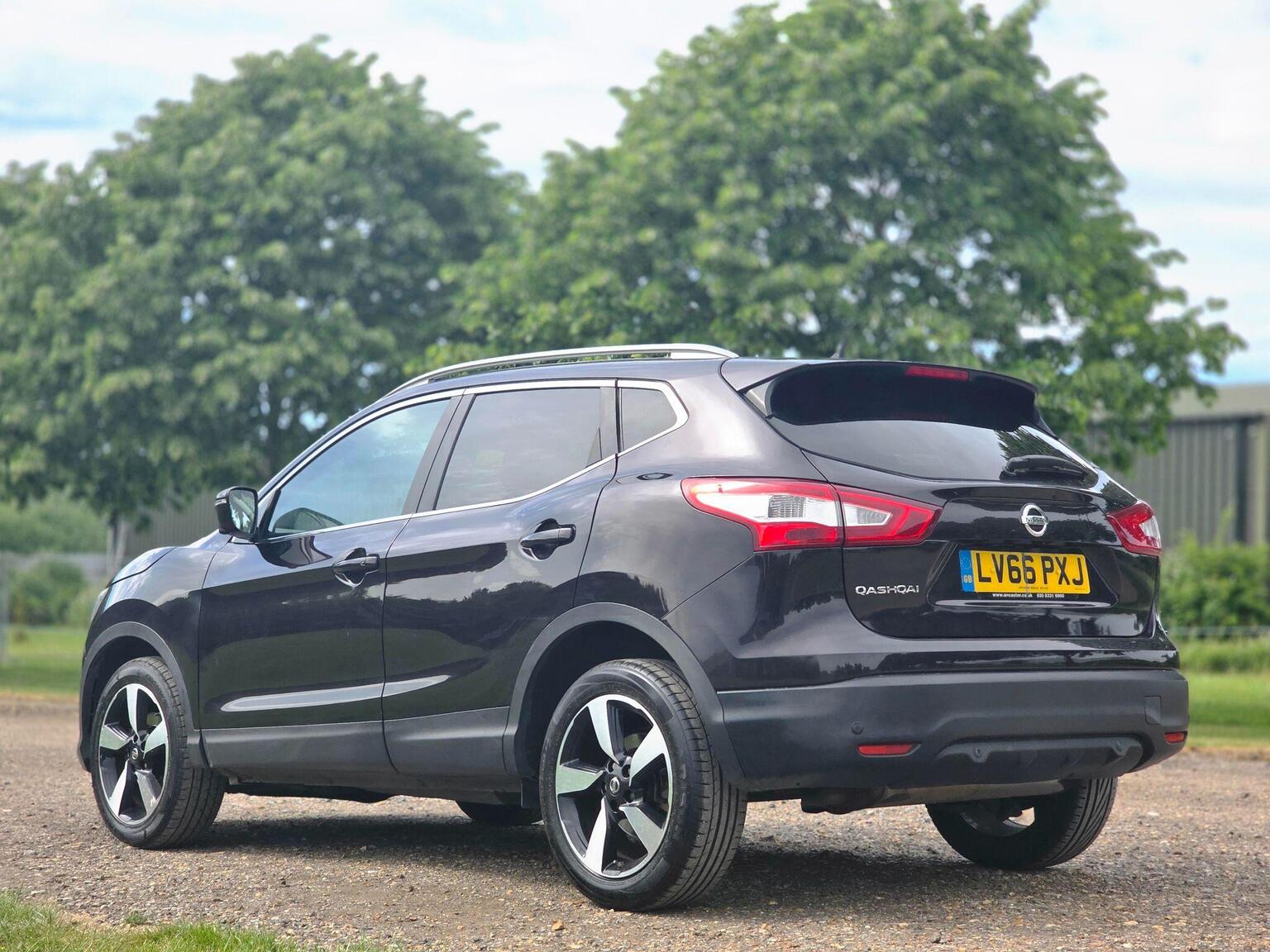 2016 Nissan Qashqai image 11