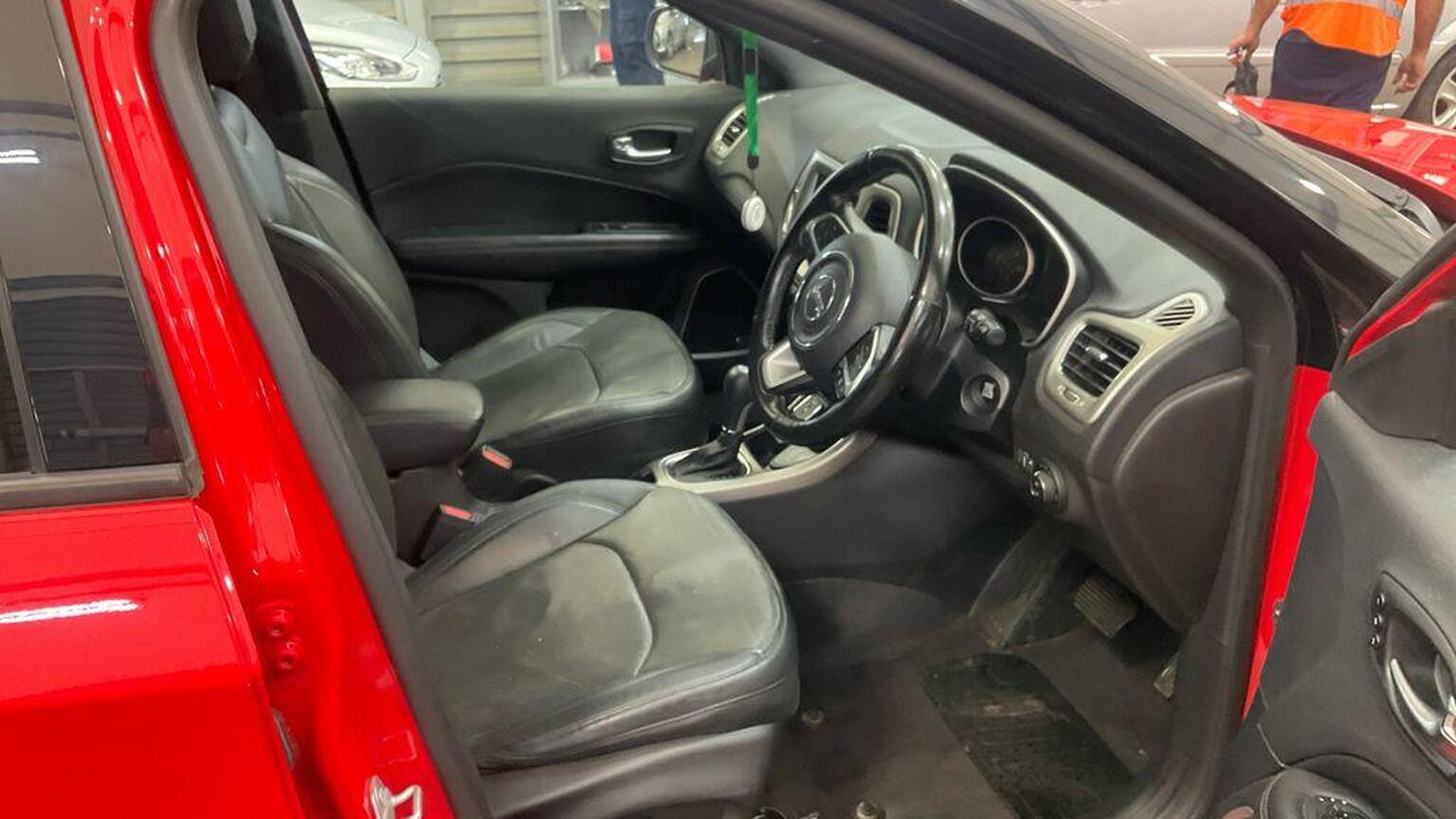 2021 Jeep Compass image 11