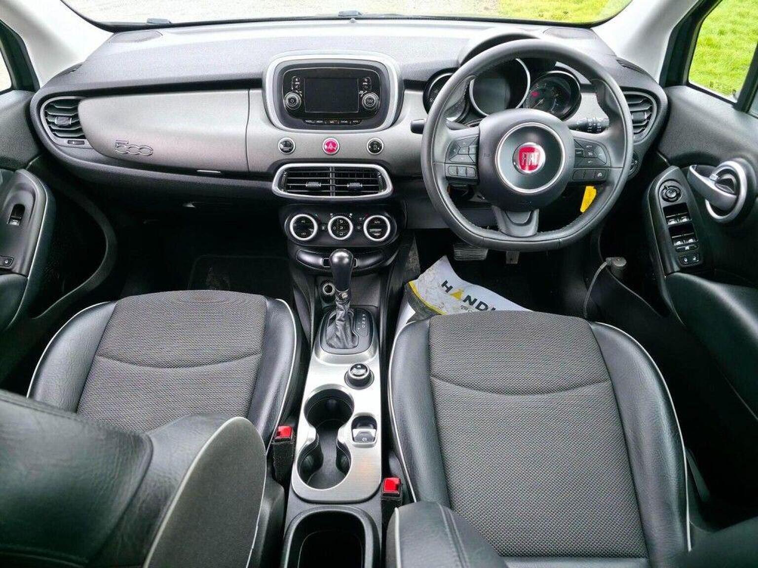 2017 Fiat 500X image 22