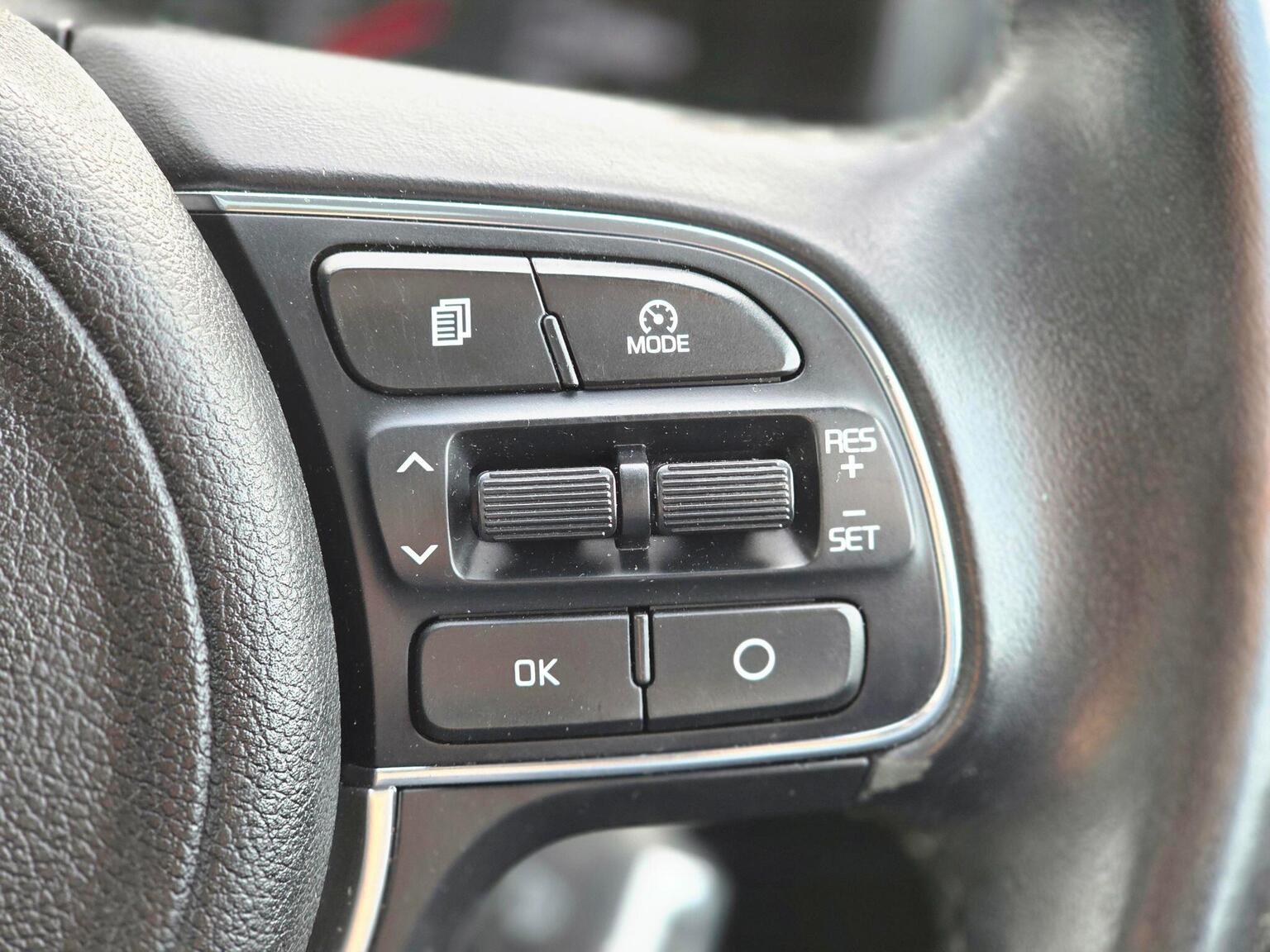 2017 Kia Sportage image 37