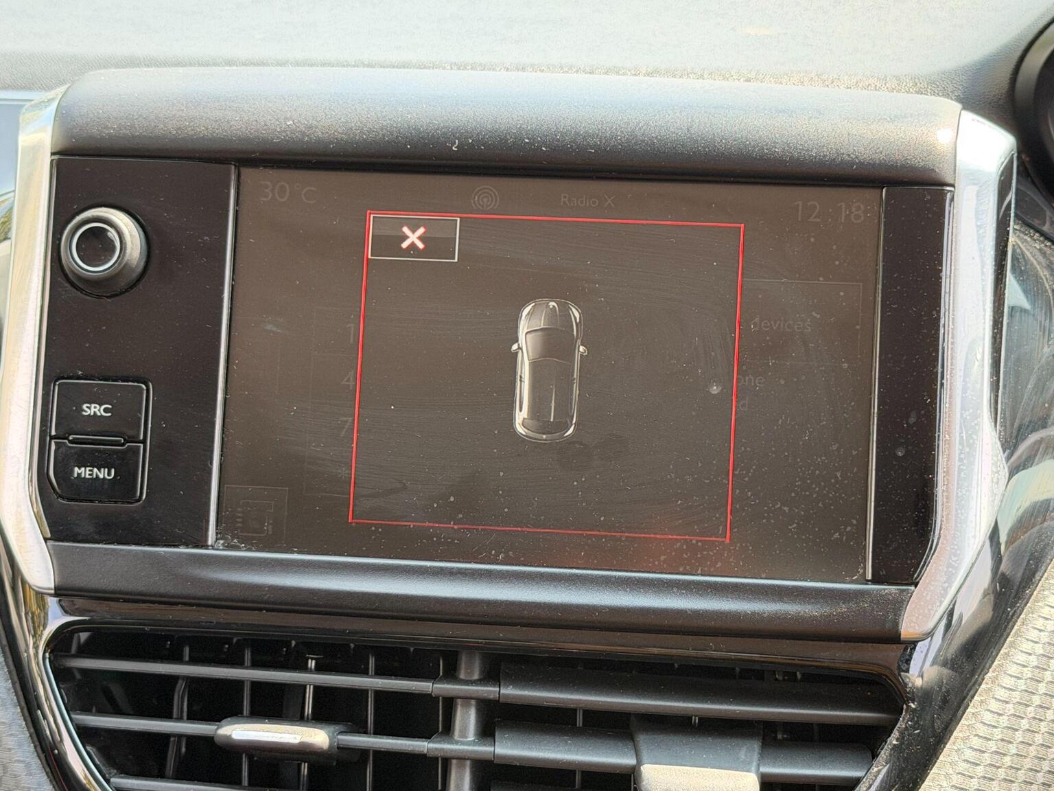 2015 Peugeot 208 image 46