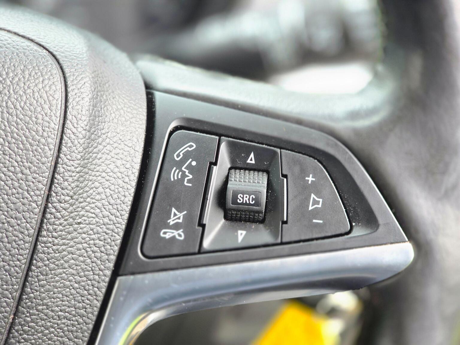 2018 Vauxhall Mokka X image 38