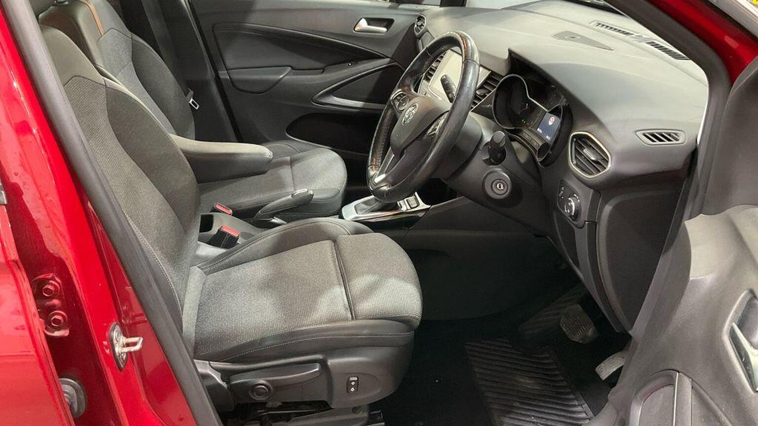 2021 Vauxhall Crossland image 12